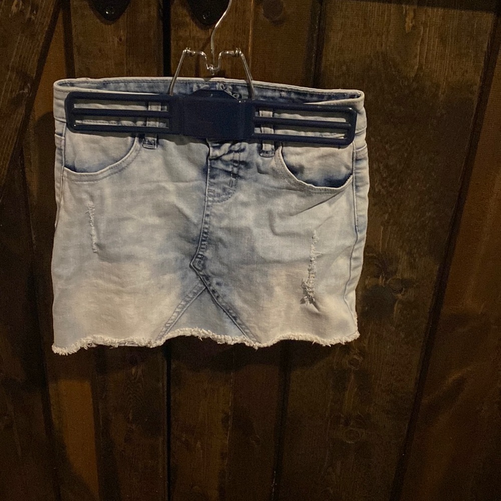 Justice girls size 8 skort distressed jean style